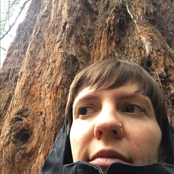 Meet your Posher, Katie - Picture 1 of 1